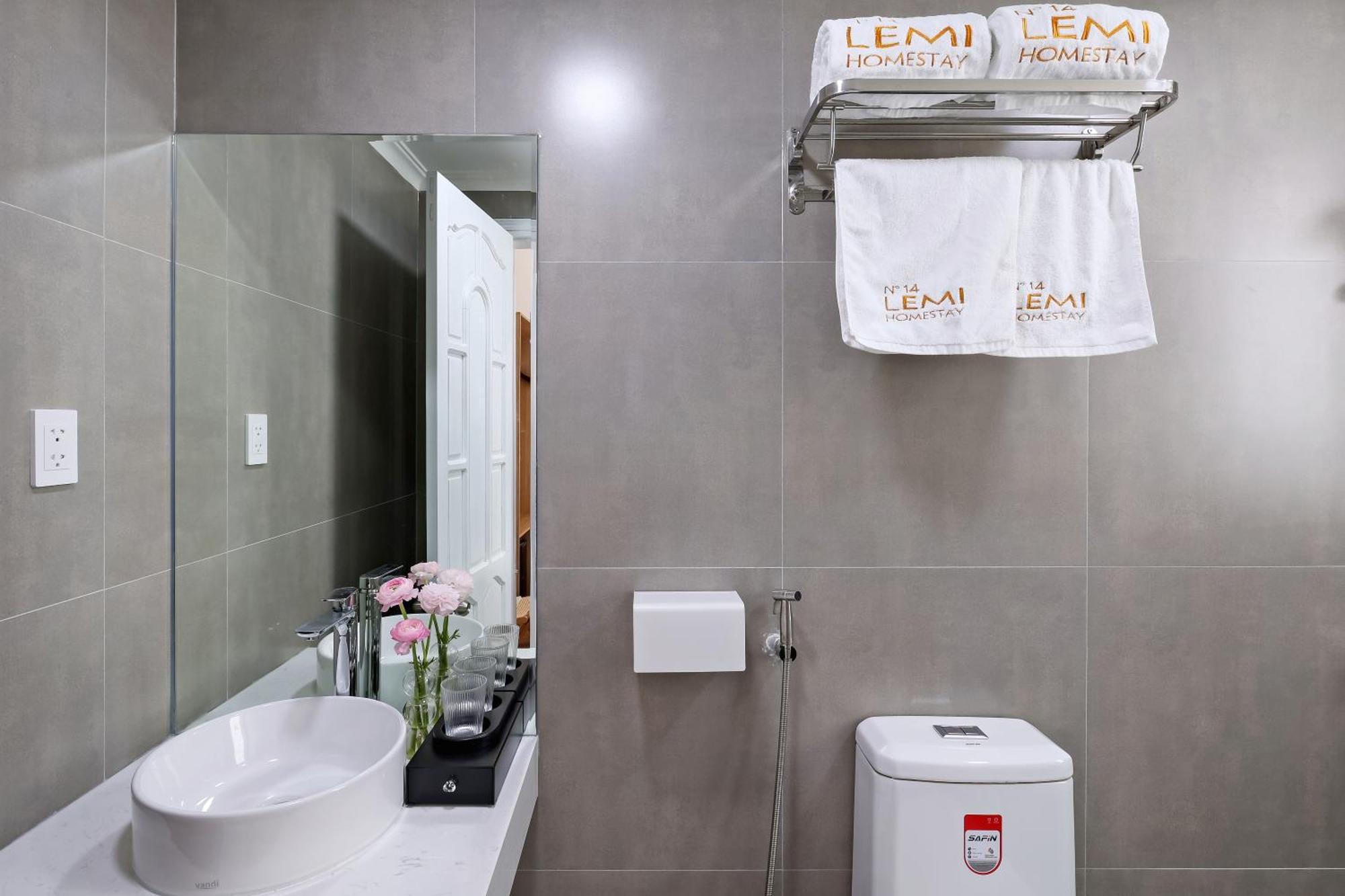 Lemi - Homestay In Хюэ Экстерьер фото